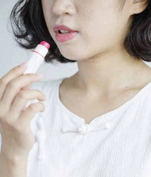Coloured Lip Balm (Smooch)